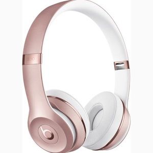 Rose Gold beats solo3 wireless💕